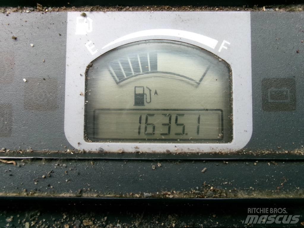 Hitachi 26U Мини-экскаваторы