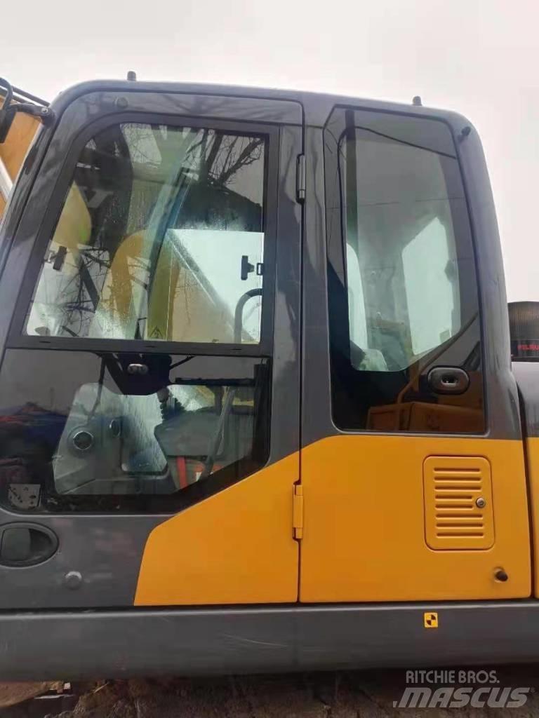 XCMG XE200DA Гусеничные экскаваторы