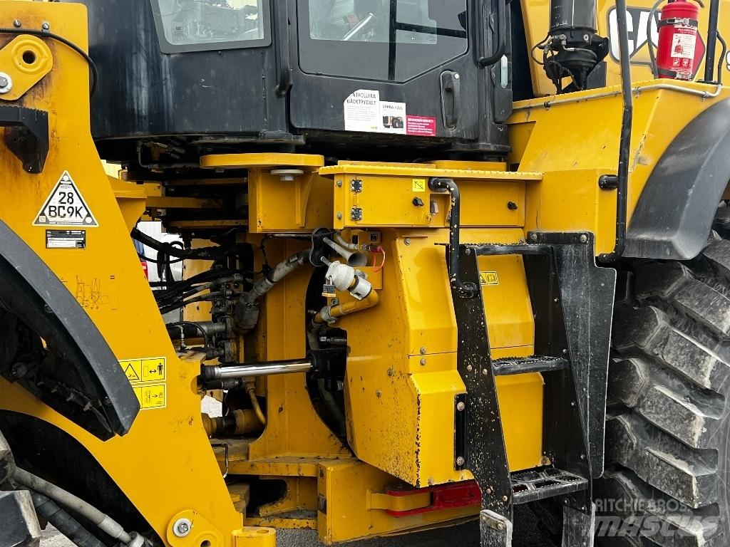 CAT 982 M Фронтальные погрузчики