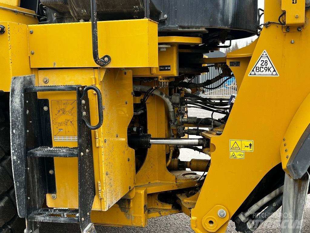 CAT 982 M Фронтальные погрузчики