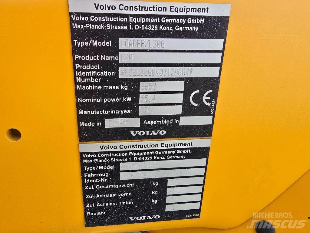 Volvo L 30 G Фронтальные погрузчики