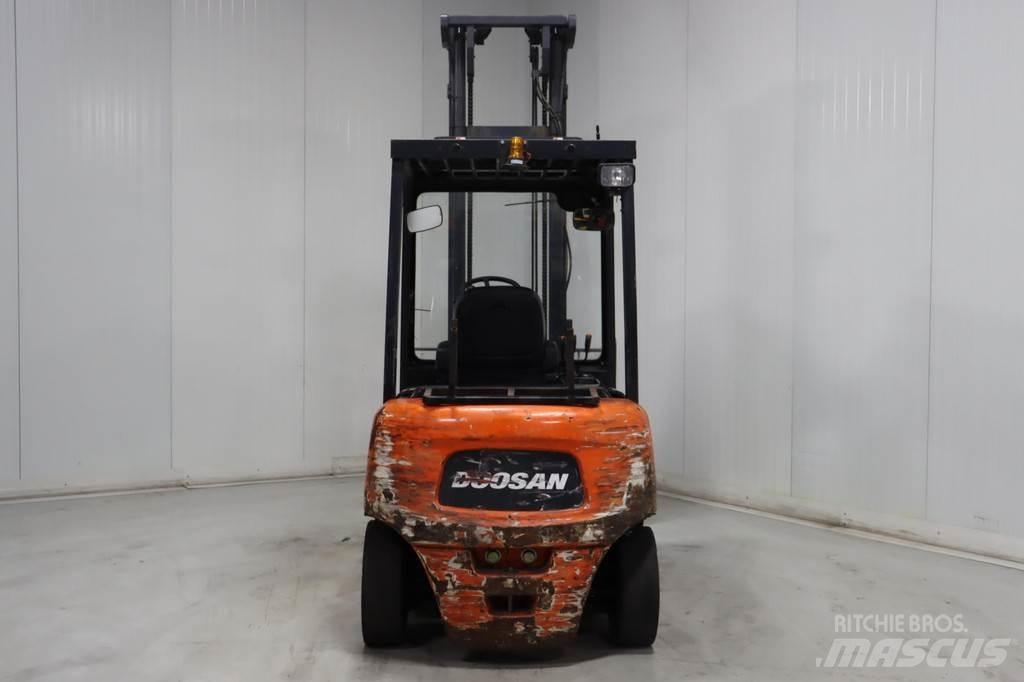 Doosan B45X-5 Электропогрузчики