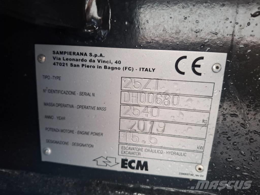 ECM 25 ZT Мини-экскаваторы