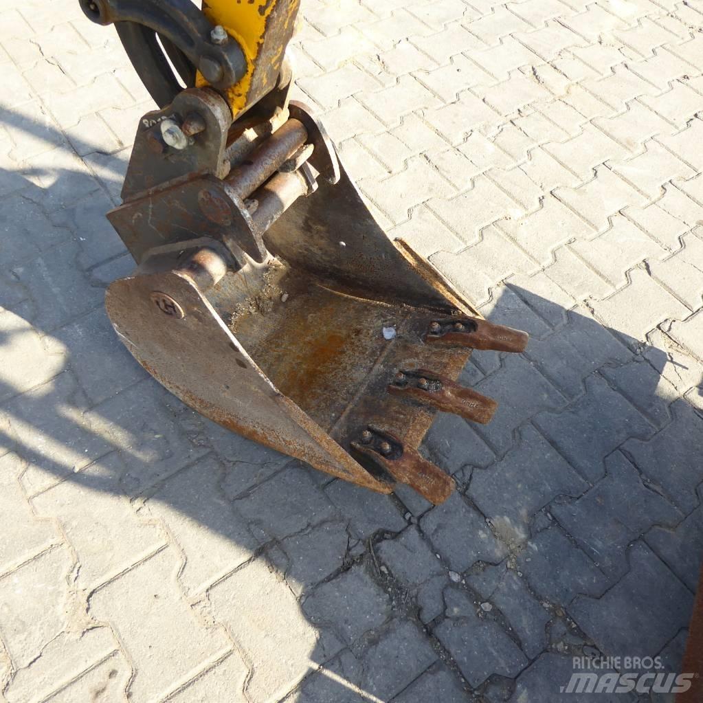 JCB 8010 CTS Мини-экскаваторы