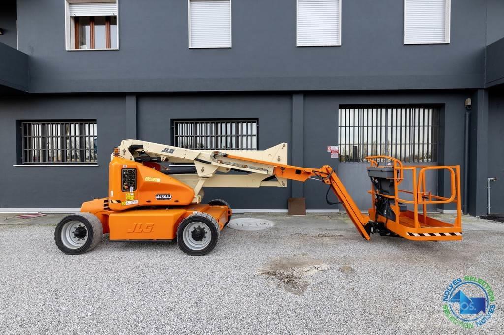 JLG M450AJ Коленчатые подъемники