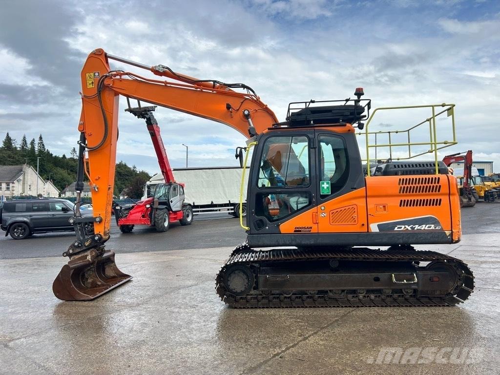 Doosan DX140 LC Гусеничные экскаваторы