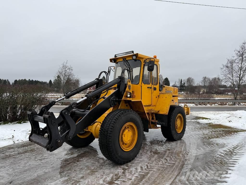 Volvo L 70 Фронтальные погрузчики