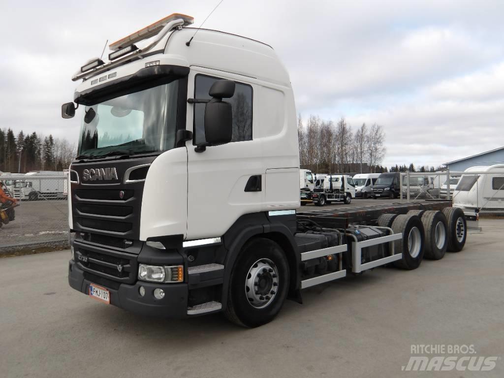 Scania R730 8x4 Шасси с кабиной