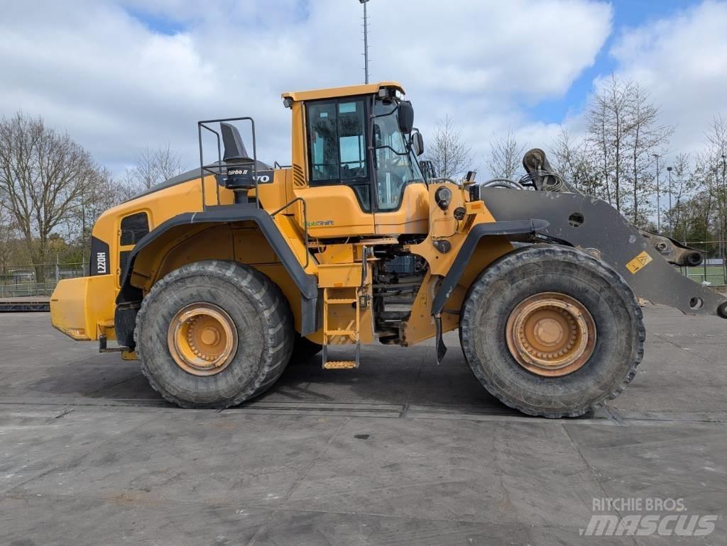Volvo L 220 H Фронтальные погрузчики