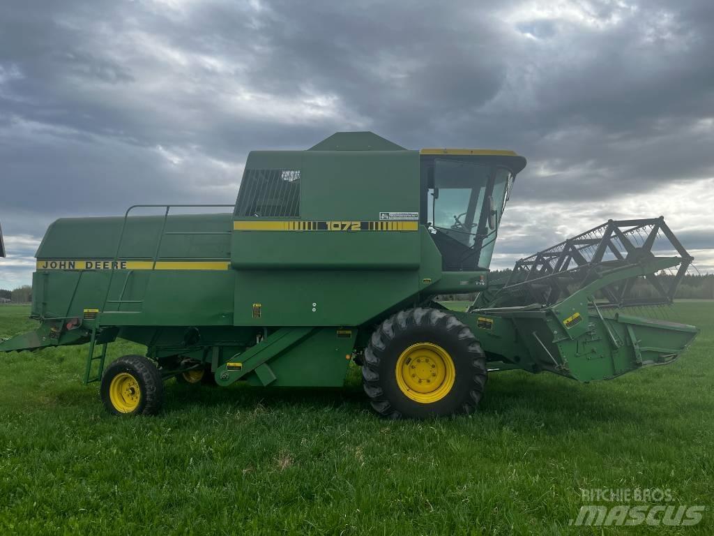 John Deere 1072 Зерноуборочные комбайны