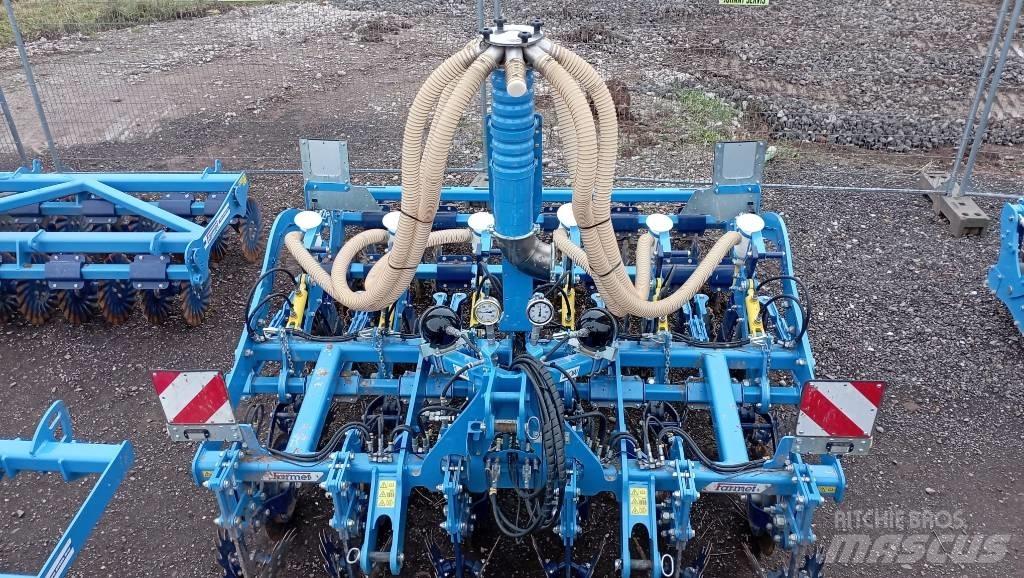 Farmet STRIP-TILL 6N Плуги