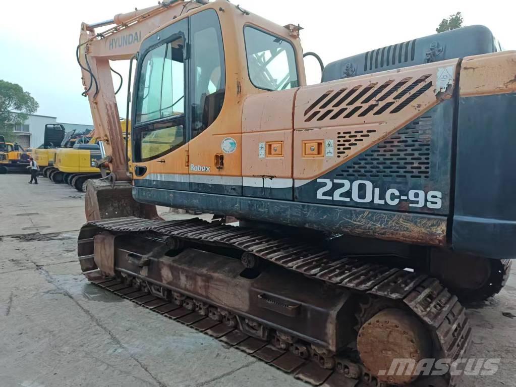 Hyundai R220LC-9S Гусеничные экскаваторы