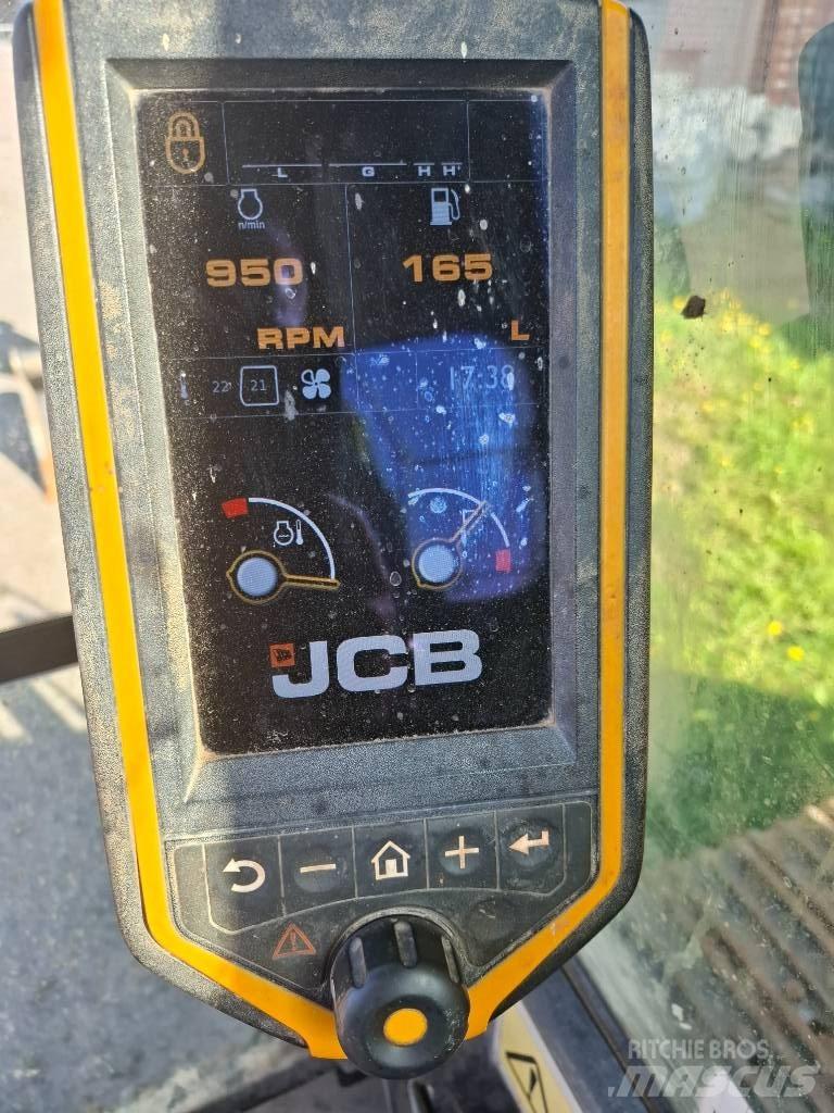 JCB JS 220 LC Гусеничные экскаваторы