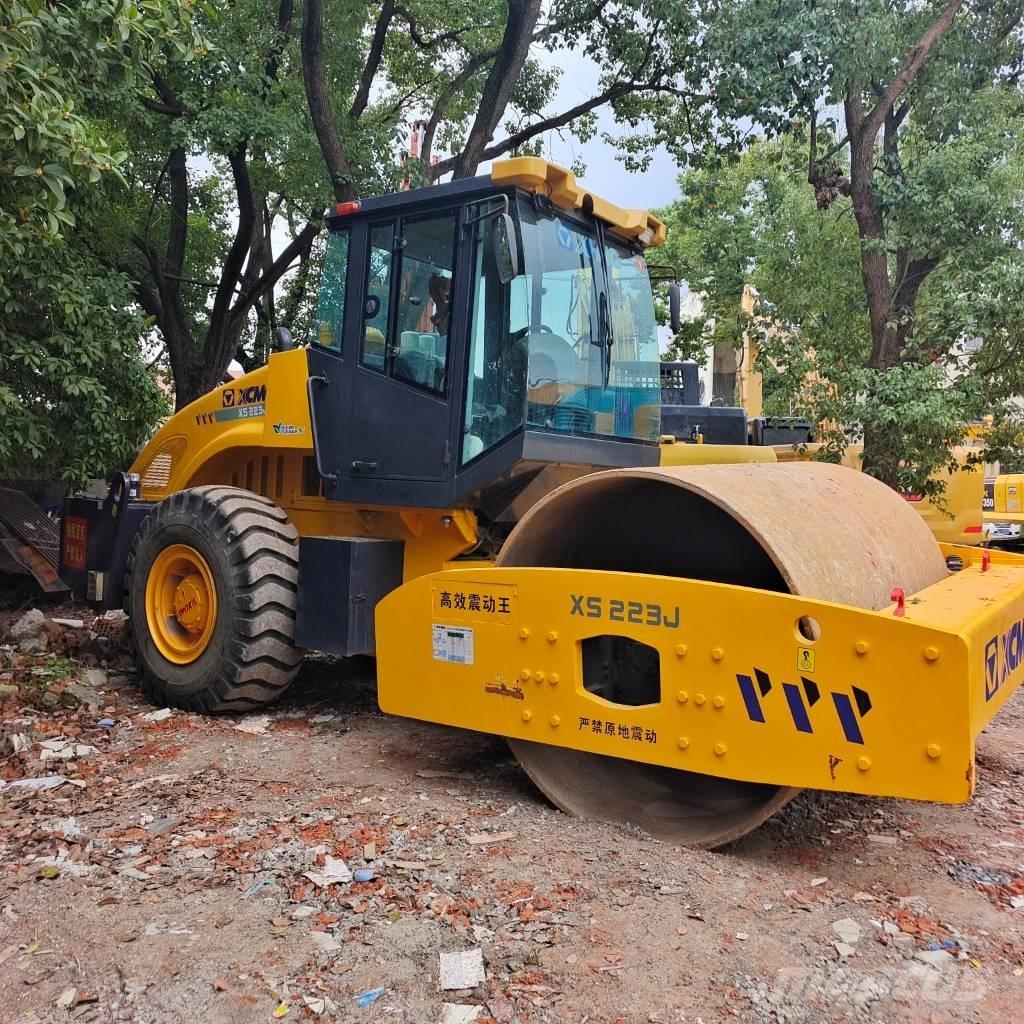 XCMG XS223J Грунтовые катки