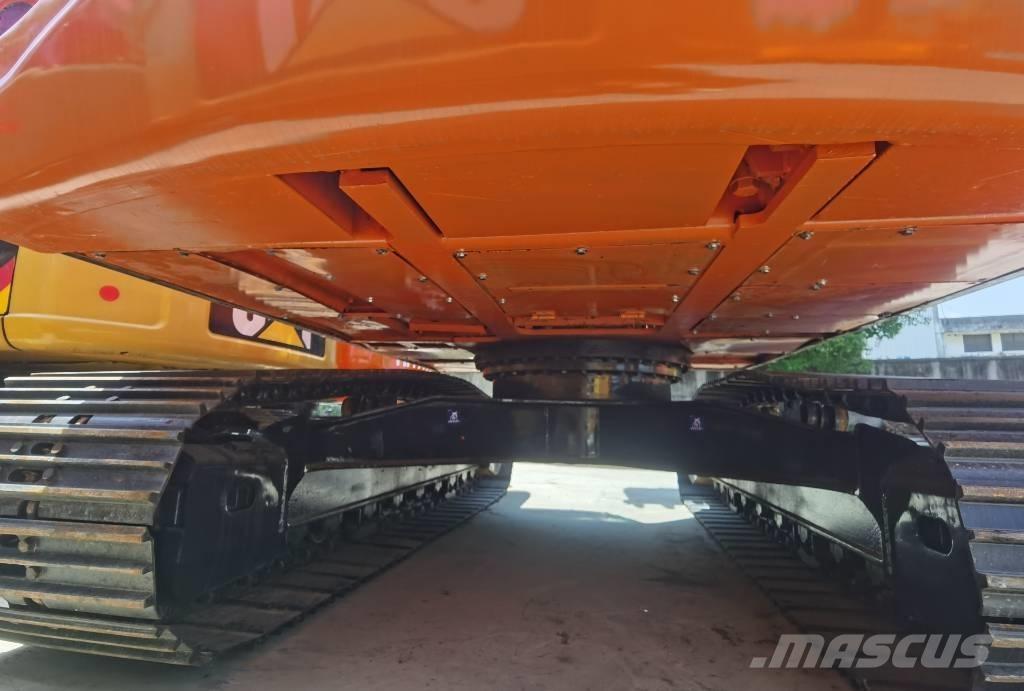 Doosan DX 225 LC Гусеничные экскаваторы