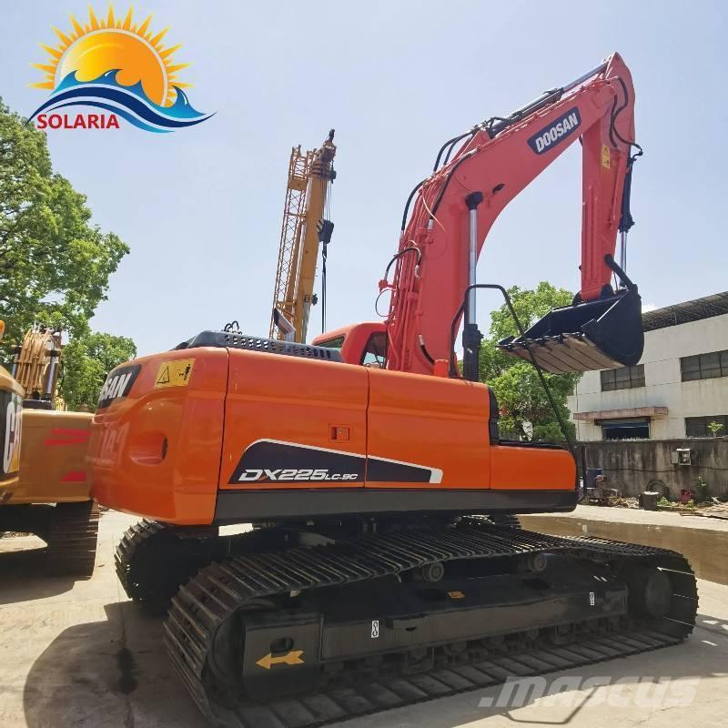 Doosan DX 225 LC Гусеничные экскаваторы