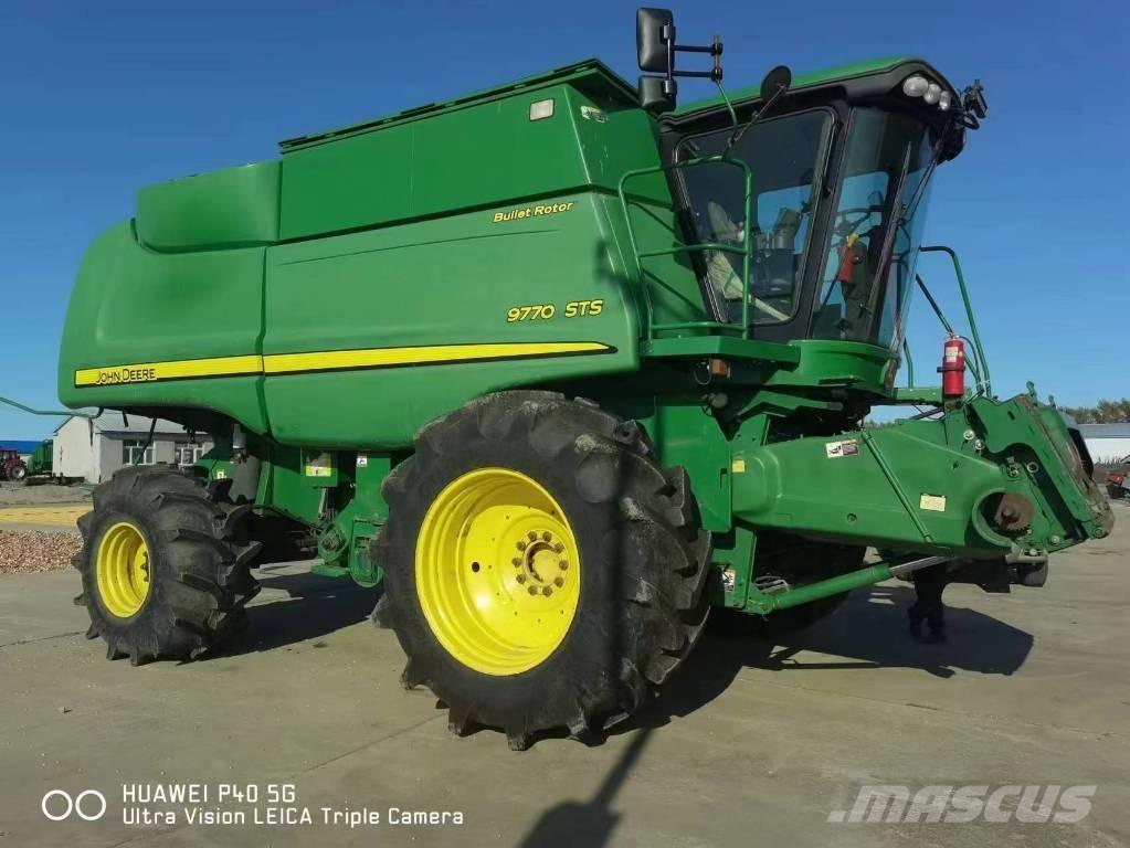 John Deere 9770 STS Зерноуборочные комбайны