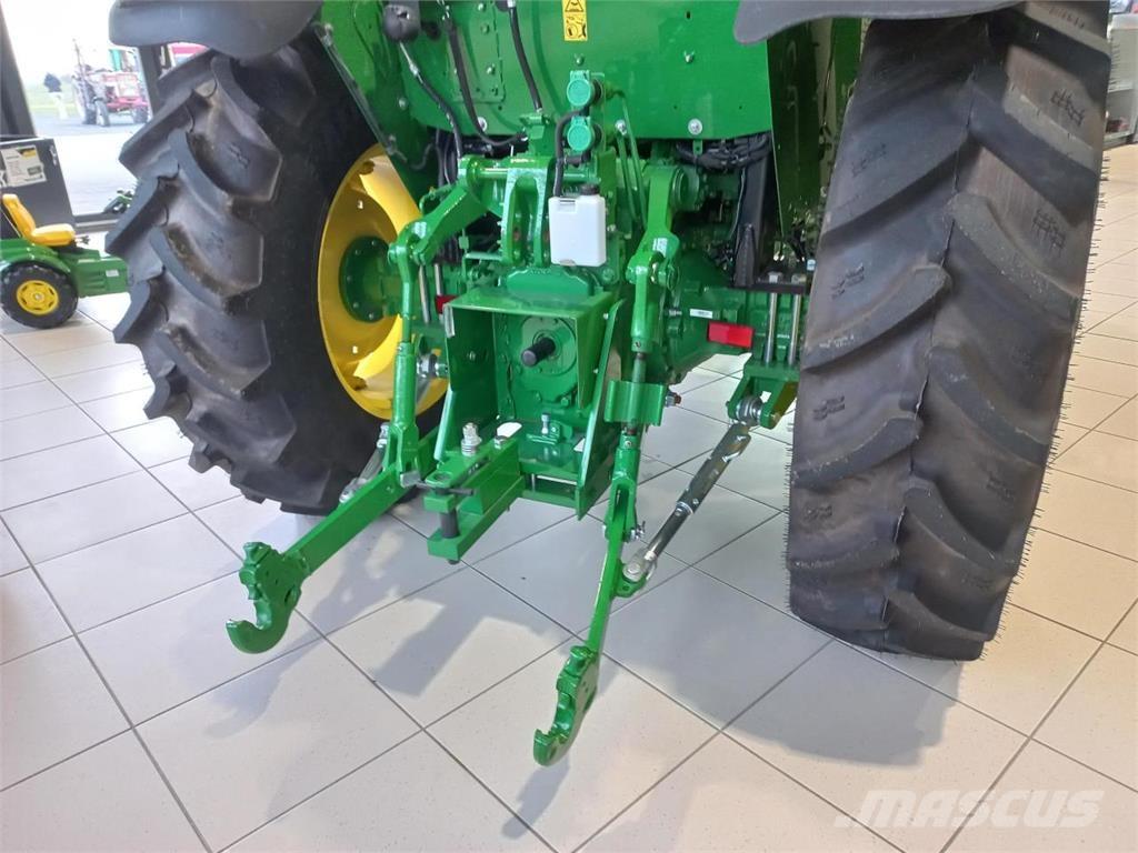 John Deere 5050E Трактора