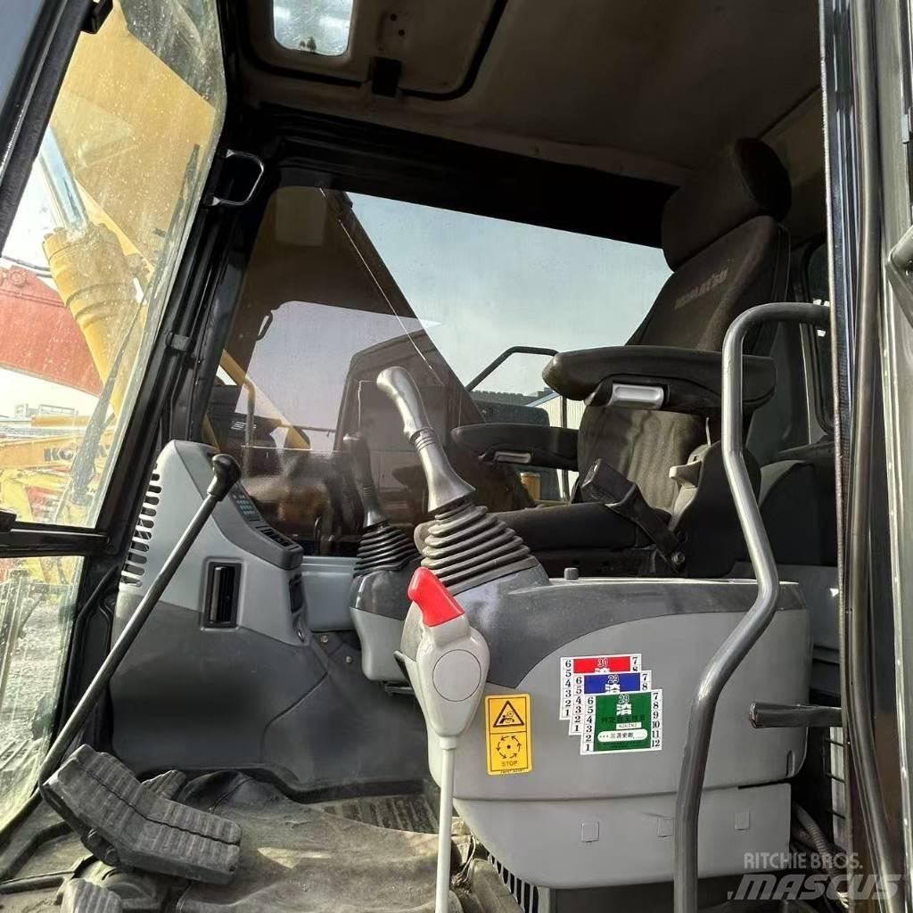 Komatsu 160-7 Гусеничные экскаваторы