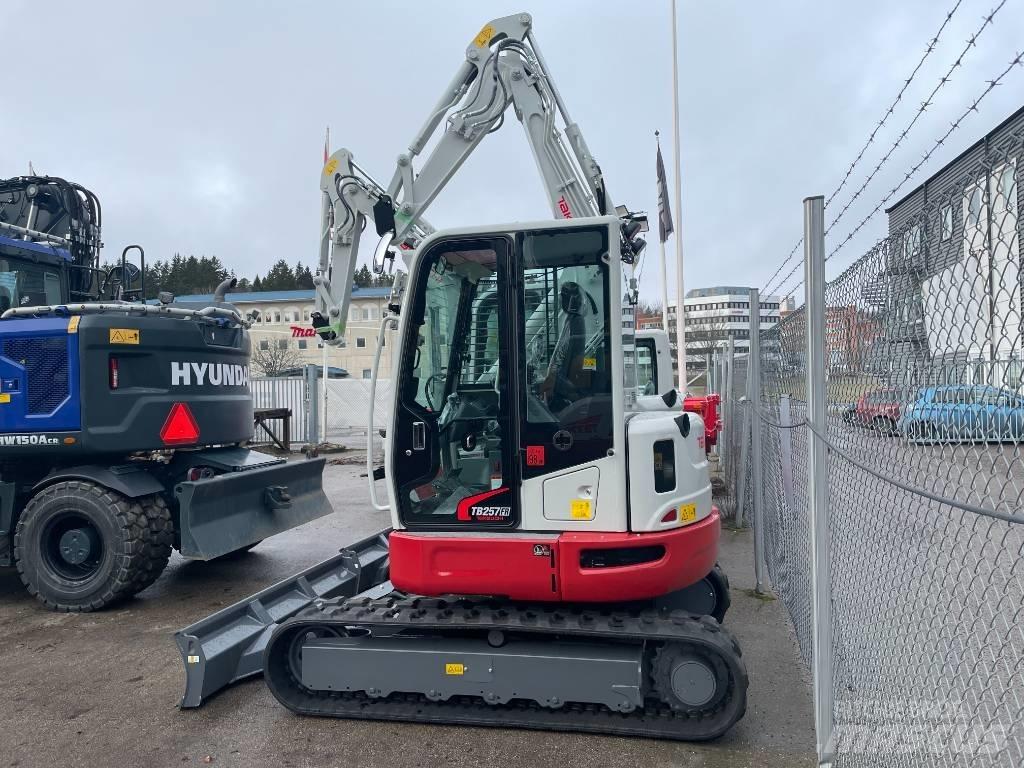 Takeuchi TB 257 FR Мини-экскаваторы