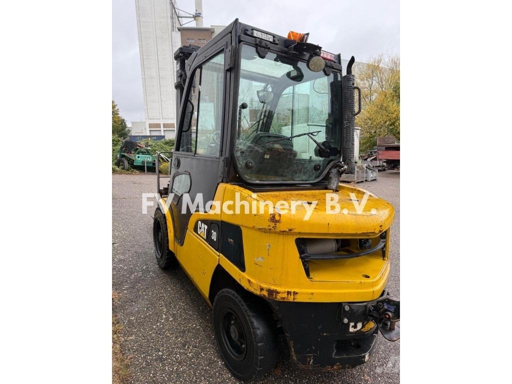 CAT DP 30 N Дизельные погрузчики
