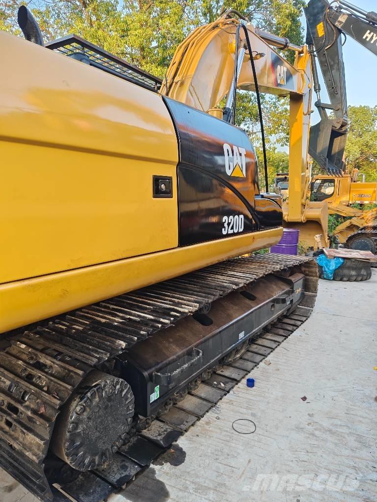 CAT 320d Гусеничные экскаваторы