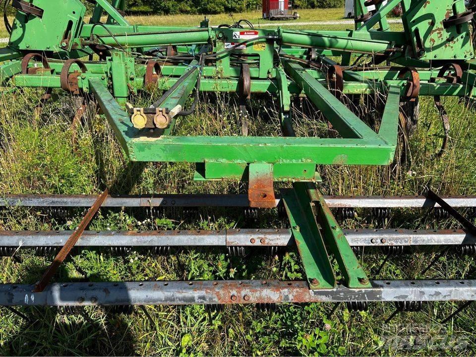 John Deere 960 Культиваторы сплошные