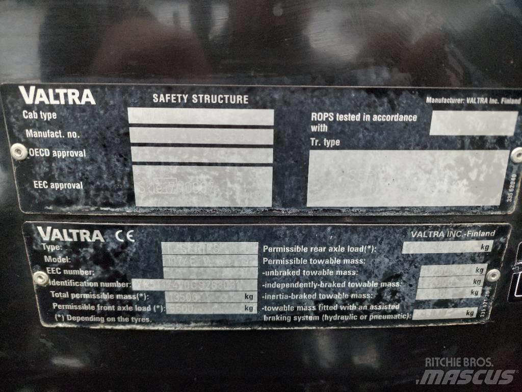 Valtra T 174 VERSU Трактора