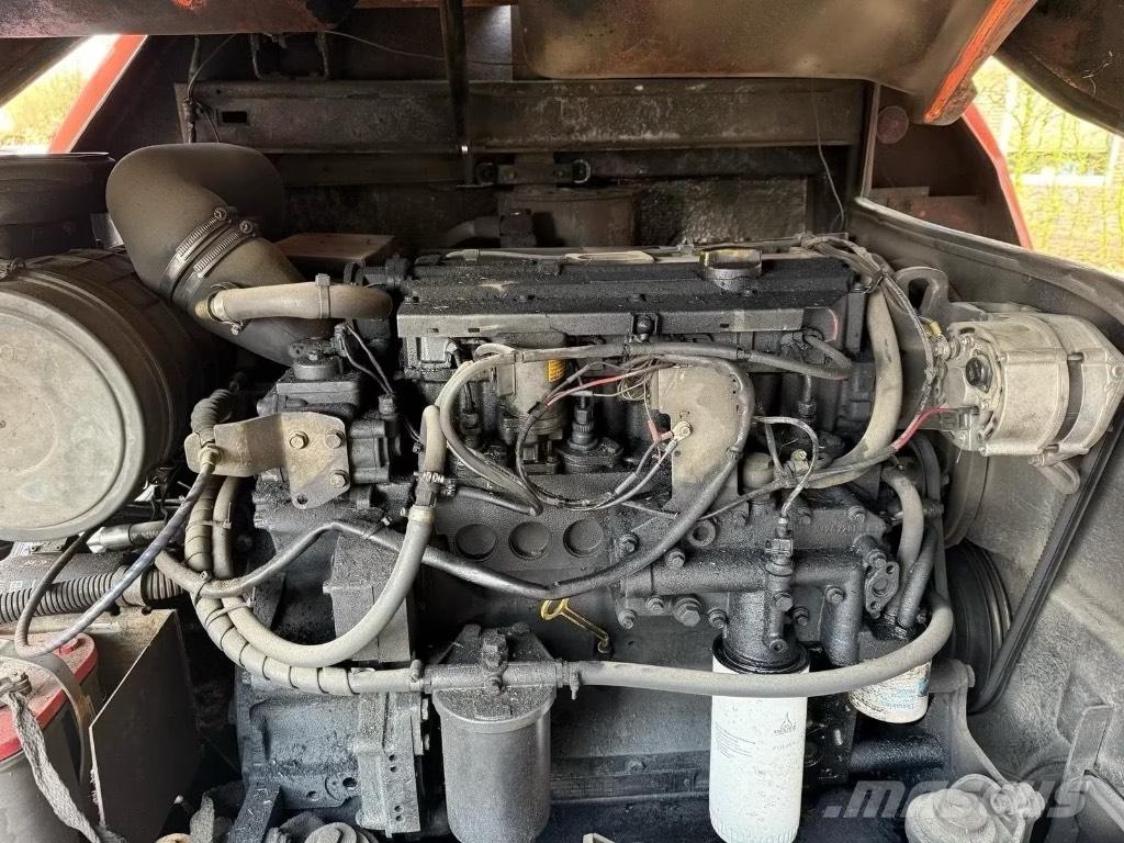 Atlas AR 86 E Фронтальные погрузчики