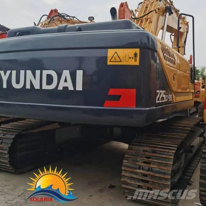 Hyundai R225LC Гусеничные экскаваторы