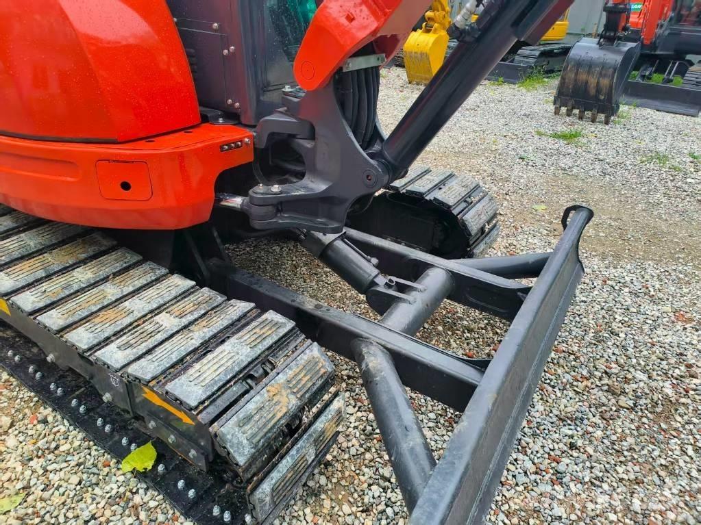 Kubota U 55-4 Мини-экскаваторы