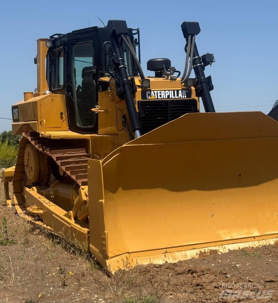 CAT D 6 T XL Гусеничные бульдозеры