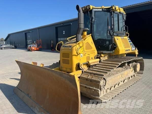 Komatsu D 51 PXi-24 Гусеничные бульдозеры