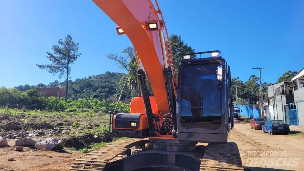 Doosan DX 225 LCA Гусеничные экскаваторы