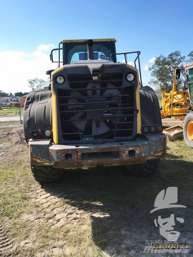 Komatsu WA380 Фронтальные погрузчики