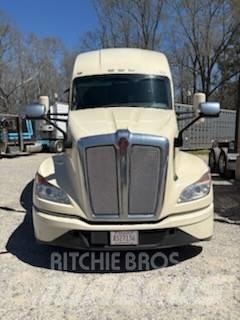 Kenworth T 680 Седельные тягачи