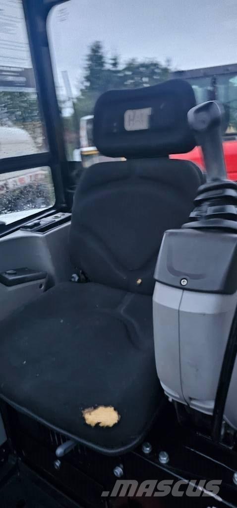 CAT 302.7 D CR Мини-экскаваторы