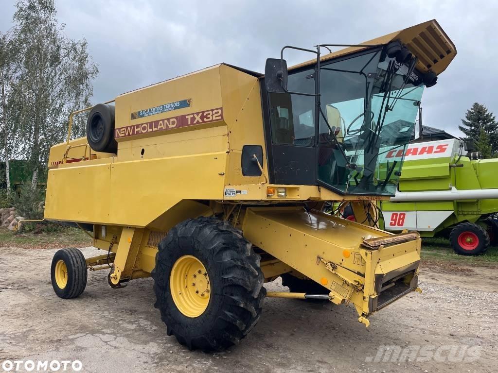 New Holland TX 32 Зерноуборочные комбайны