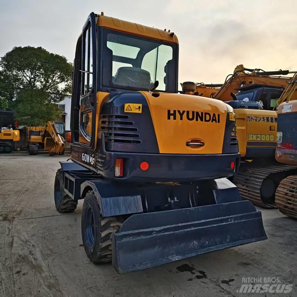 Hyundai 60W-9 Колёсные экскаваторы