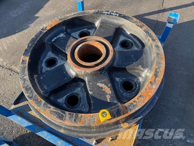 CAT 6020 NEW IDLER Гусеницы и цепи
