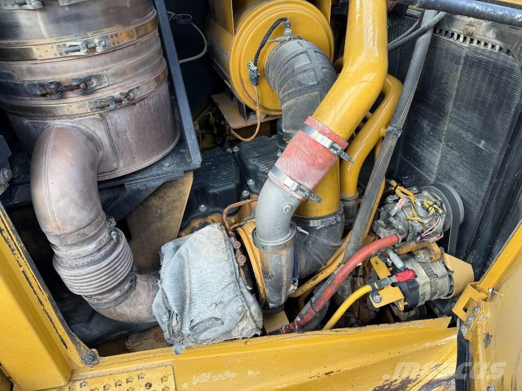 CAT D 8 T LGP Гусеничные бульдозеры