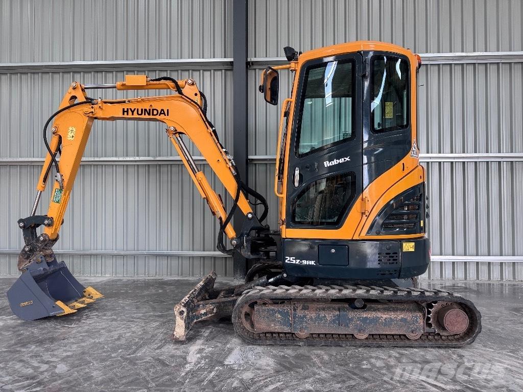 Hyundai R25Z-9 AK Мини-экскаваторы