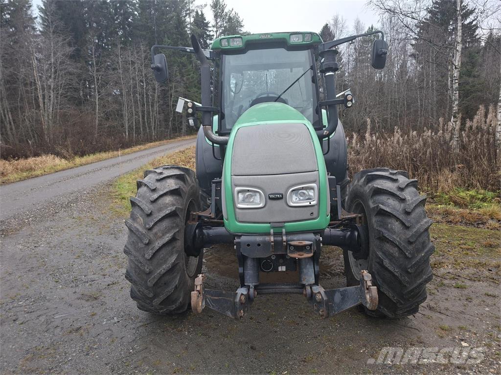 Valtra T190 7.4 Трактора