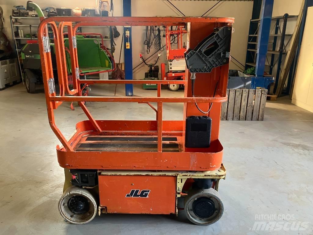 JLG 1230 ES Вертикальные мачтовые подъемники