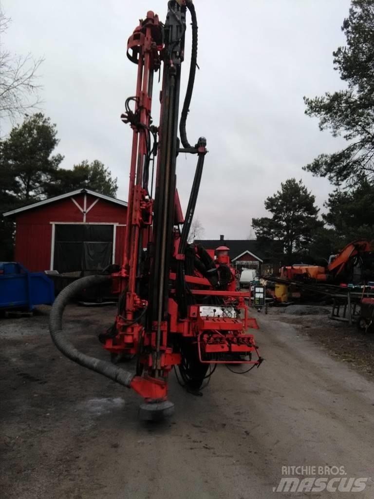 Tamrock Dhat 500 Буровые вышки