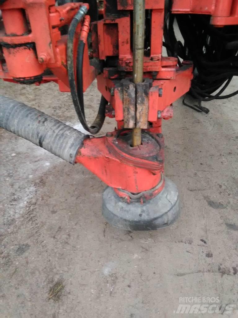Tamrock Dhat 500 Буровые вышки