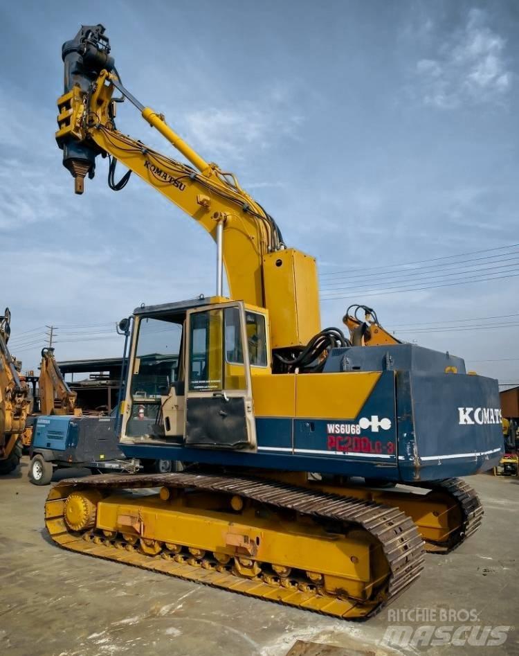 Komatsu PC 200 LC-3 Гусеничные экскаваторы