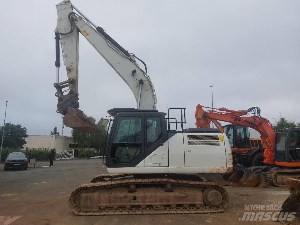 CASE CX 210 D Гусеничные экскаваторы