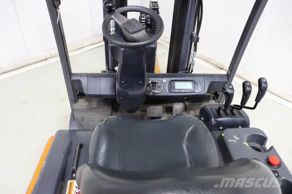 Doosan B25X-7 Электропогрузчики