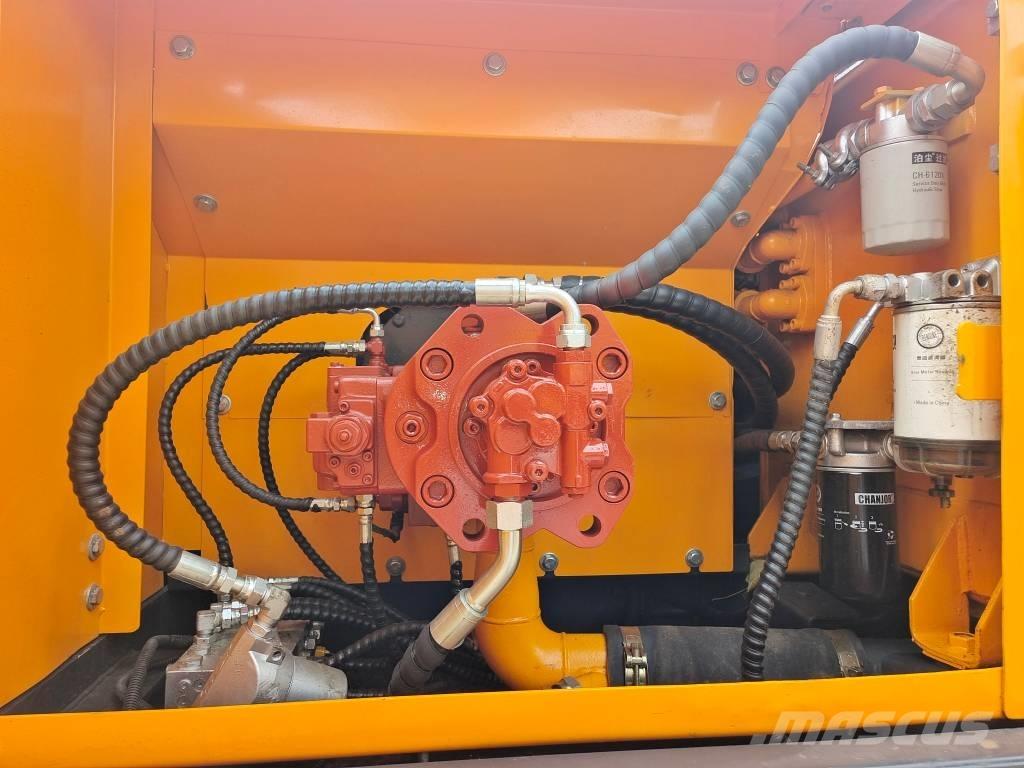 Hyundai HX 220 HD Гусеничные экскаваторы